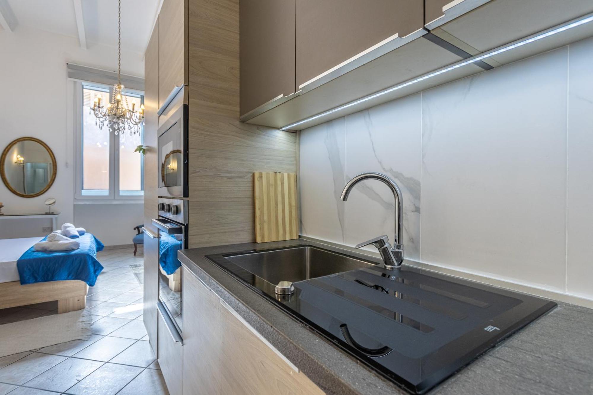 Cozy Carisma Lodging - Central, New And Independent Studio Apartment Sliema Ngoại thất bức ảnh